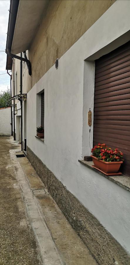Apartament Bilocale Francesca Erba Zewnętrze zdjęcie