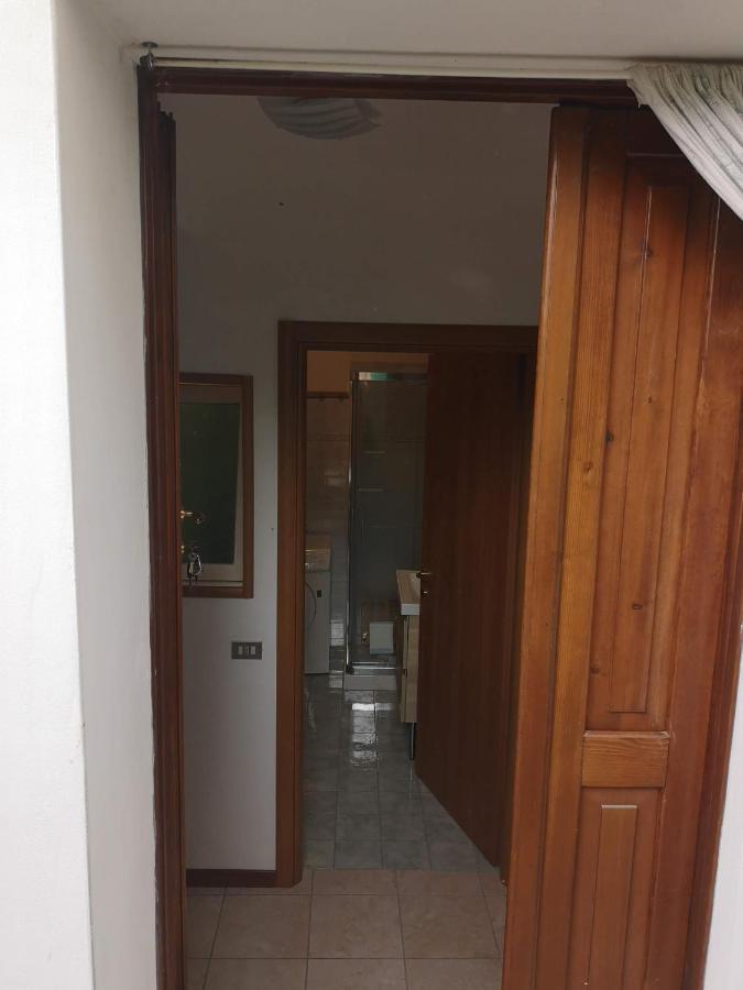 Apartament Bilocale Francesca Erba Zewnętrze zdjęcie